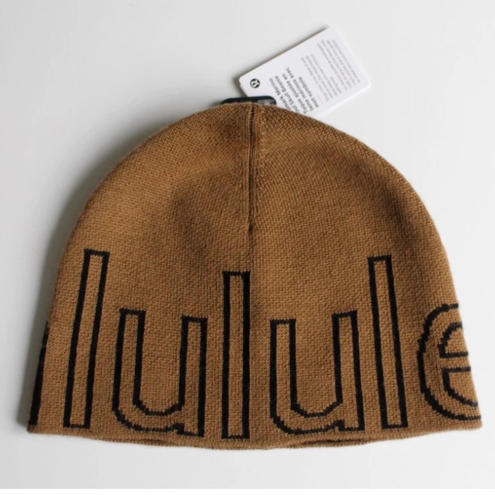 NWT Lululemon One Size Wordmark Merino Wool Skull Beanie Hat CAM BLK Unisex